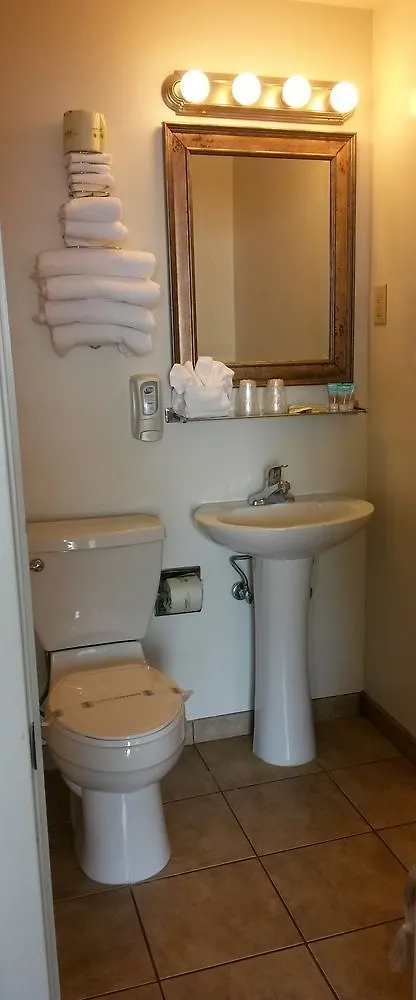 Seabonay Oceanfront Motel Ocean City 2*,