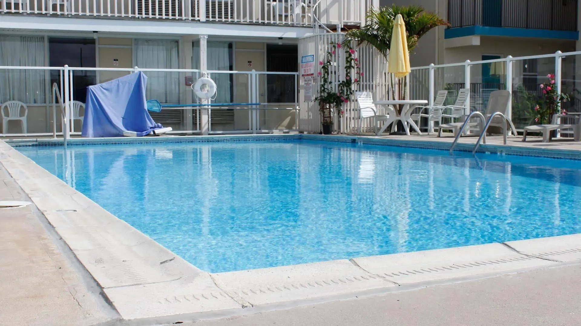 Seabonay Oceanfront Motel Ocean City